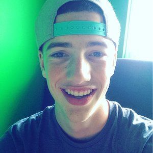 Meet your Posher, Dylan